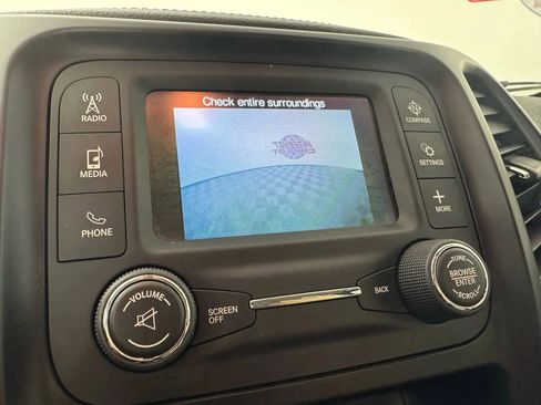 Used 2015 Jeep Cherokee Sport image 17