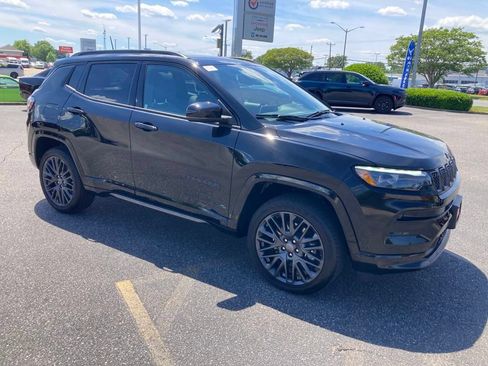 New 2024 Jeep Compass Limited w/ High Altitude Package AWD/4WD image 8