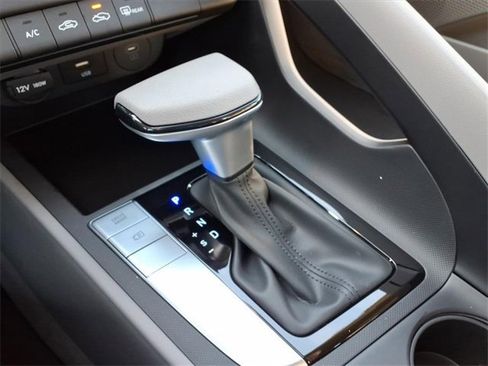 New 2026 Hyundai Elantra SE image 14