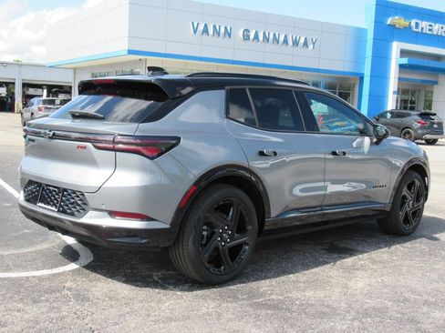 New 2025 Chevrolet Equinox EV RS image 4