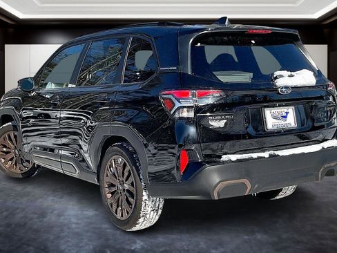 Used 2025 Subaru Forester Sport image 12