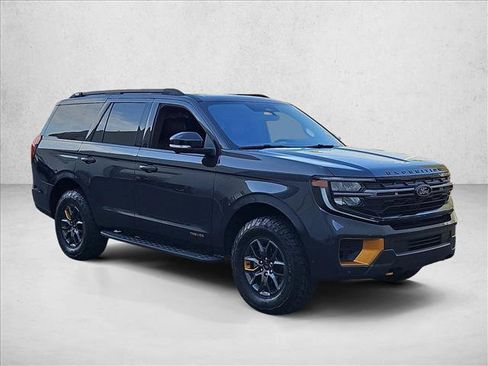 Used 2025 Ford Expedition Tremor AWD/4WD image 3