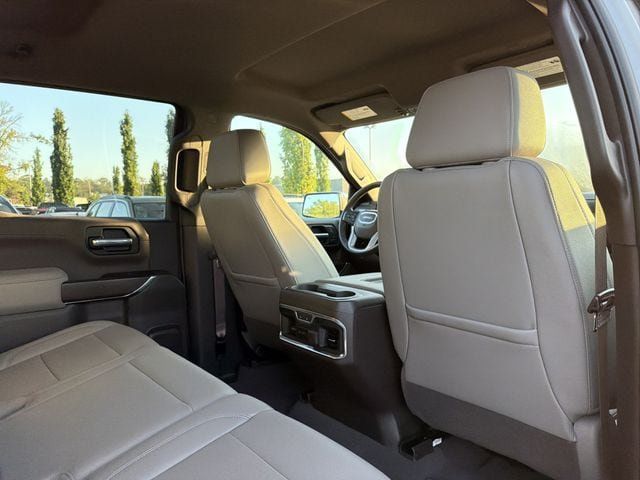 Used 2019 GMC Sierra 1500 SLT w/ SLT Premium Plus Package AWD/4WD image 15