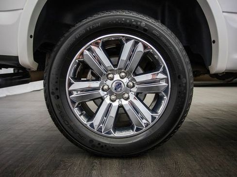 Used 2019 Ford F150 Lariat w/ Equipment Group 502A Luxury image 42