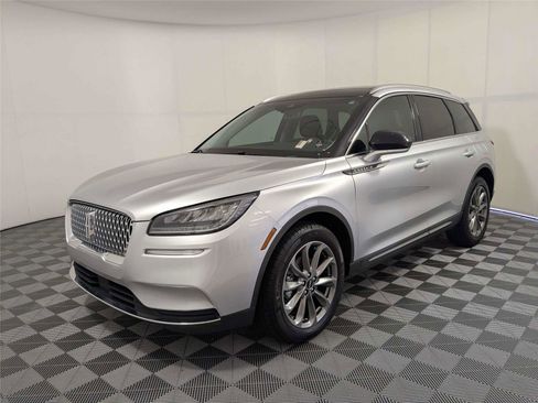 Used 2020 Lincoln Corsair FWD w/ Premium Package image 2