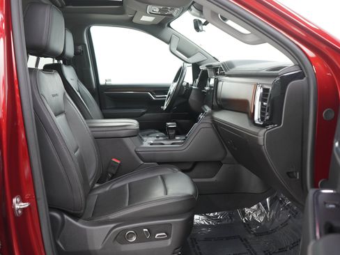 Used 2024 GMC Sierra 1500 Denali w/ Denali Reserve Package AWD/4WD image 12