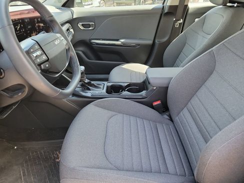 Used 2025 Kia K4 EX FWD image 10