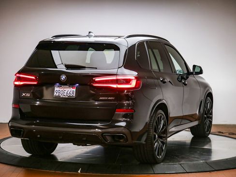 Certified 2022 BMW X5 xDrive40i w/ M Sport Package AWD/4WD image 5