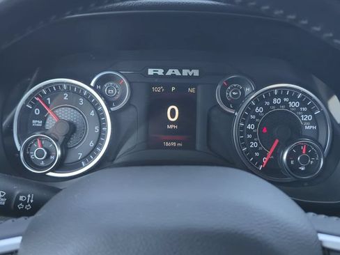 Used 2023 RAM 1500 Big Horn AWD/4WD image 16