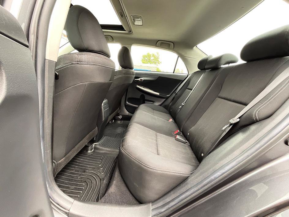 Used 2013 Toyota Corolla S w/ Premium Complete Pkg FWD image 29