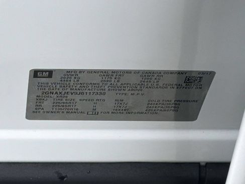 Used 2018 Chevrolet Equinox LT w/ Sun & Infotainment Package FWD image 29