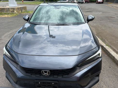 Used 2023 Honda Civic LX image 2