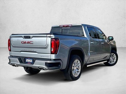 Used 2024 GMC Sierra 1500 Denali w/ Technology Package AWD/4WD image 2