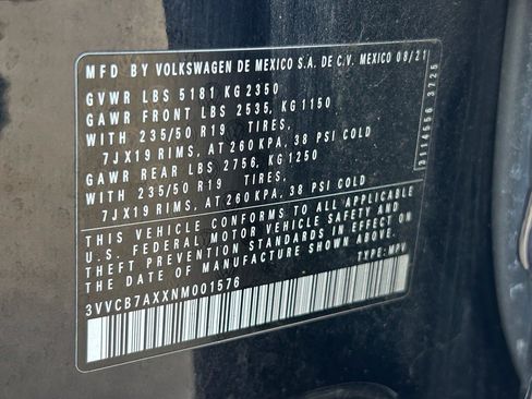 Certified 2022 Volkswagen Tiguan SE R-Line FWD image 38