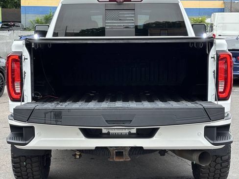 Used 2020 GMC Sierra 2500 Denali w/ Denali Ultimate Package AWD/4WD image 9