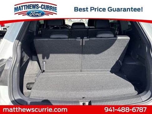 Used 2019 Volkswagen Tiguan SE image 13
