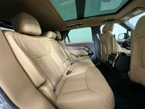 Certified 2024 Land Rover Range Rover Sport SE AWD/4WD image 23