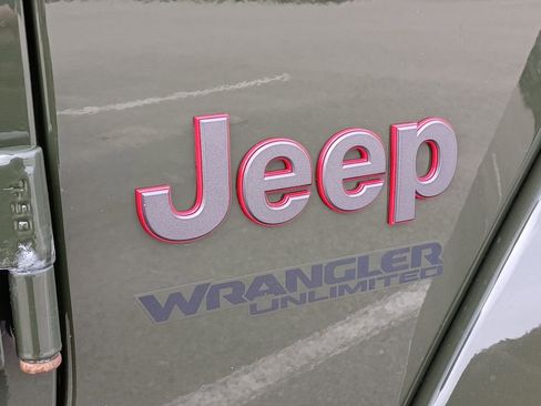 Used 2020 Jeep Wrangler Unlimited Rubicon w/ Dual Top Group AWD/4WD image 7