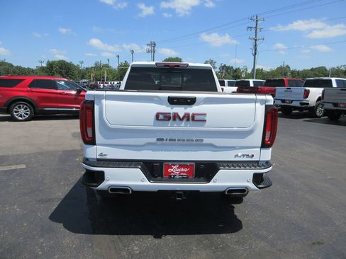 Certified 2025 GMC Sierra 1500 AT4 w/ AT4 Premium Package AWD/4WD image 7