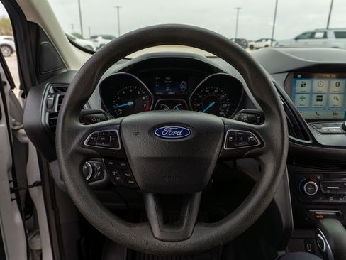 Used 2019 Ford Escape SE image 15