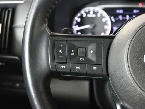 Used 2023 Nissan Pathfinder SL AWD/4WD image 34