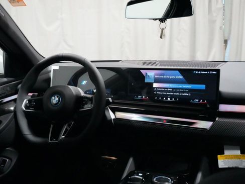 New 2027 BMW 550e xDrive AWD/4WD image 3