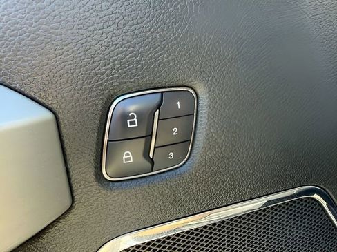 Used 2018 Ford F350 Lariat w/ Lariat Ultimate Package AWD/4WD image 14