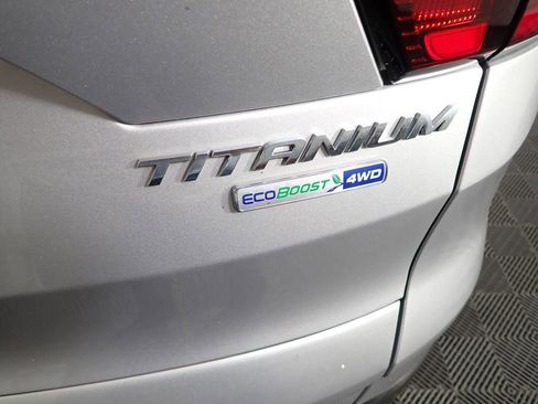 Used 2019 Ford Escape Titanium AWD/4WD image 17