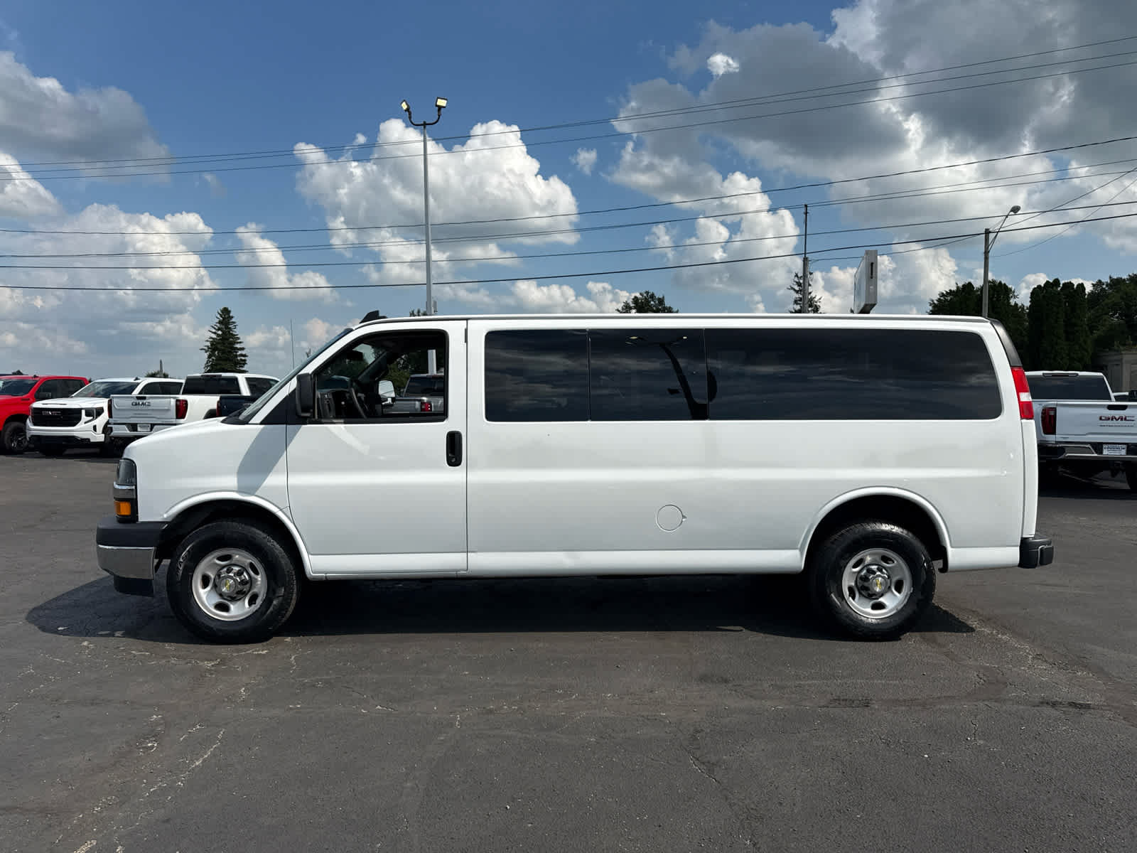 Certified 2024 Chevrolet Express 3500 LT w/ LT Preferred Equipment Group RWD image 2