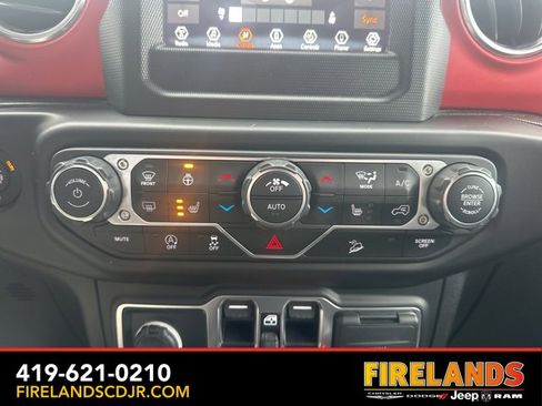 Used 2021 Jeep Wrangler Unlimited Rubicon w/ LED Lighting Group image 24