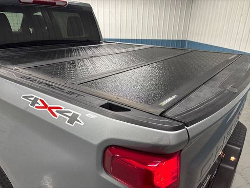 Used 2025 Chevrolet Silverado 1500 Custom image 44