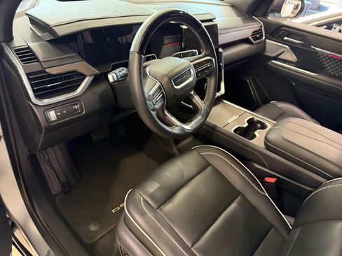 Used 2024 GMC Acadia Denali w/ Super Cruise Package FWD image 14