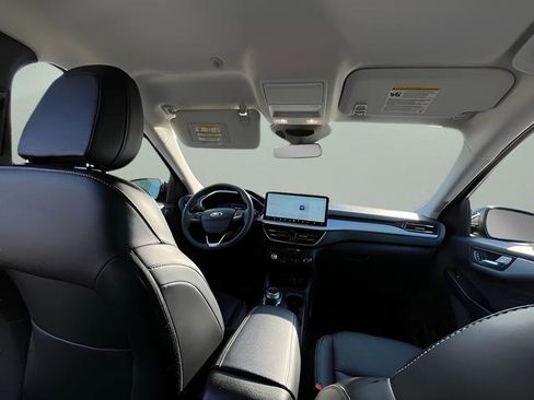 Used 2025 Ford Escape Platinum image 27