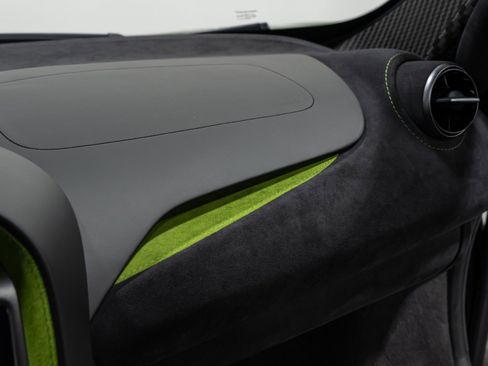 Used 2025 McLaren 750S Spider image 59