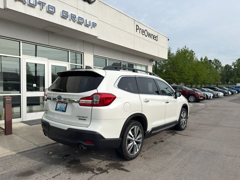 Used 2022 Subaru Ascent Touring AWD/4WD image 3
