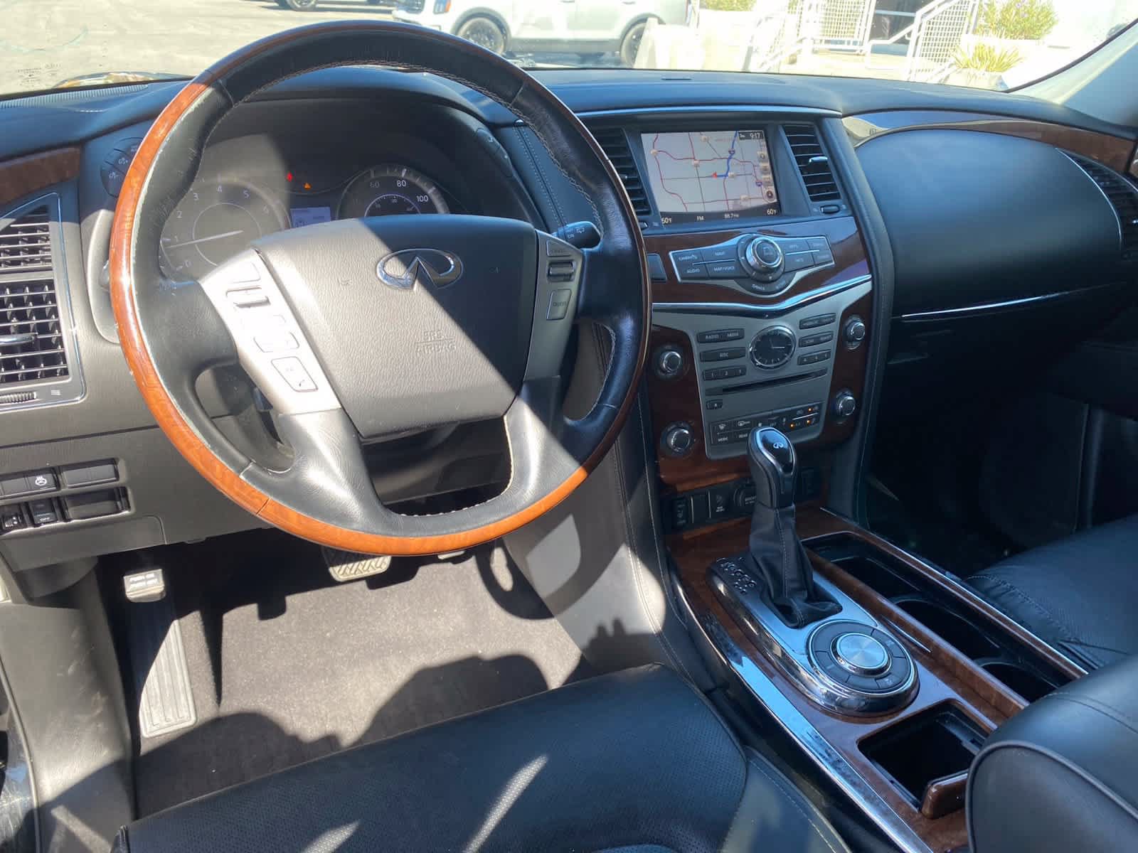 Used 2019 INFINITI QX80 Luxe w/ Cargo Package RWD image 11
