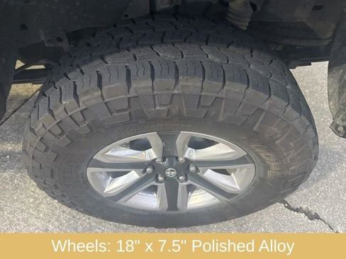 Used 2016 Toyota Tacoma Limited w/ Towing Package image 19