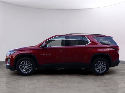 Used 2023 Chevrolet Traverse LT image 4