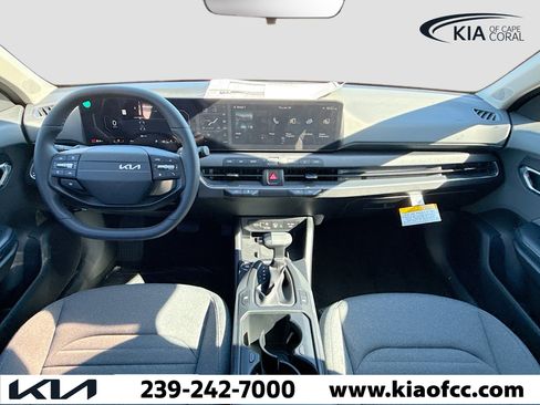 New 2025 Kia K4 EX image 15