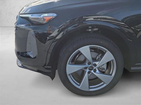 New 2025 Audi Q5 Premium Plus image 10