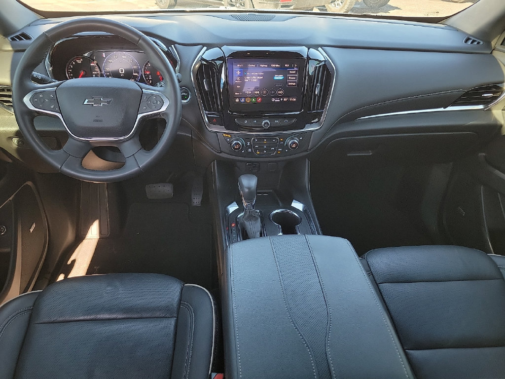 Used 2023 Chevrolet Traverse Premier w/ Redline Edition FWD image 9