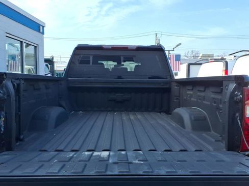 Used 2023 Chevrolet Silverado 2500 Custom w/ Custom Convenience Package AWD/4WD image 19