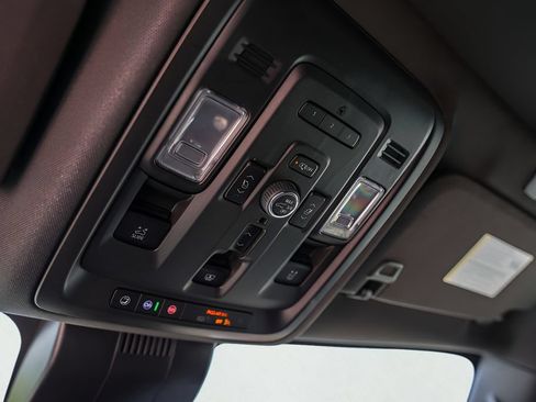 Used 2023 Chevrolet Tahoe Premier RWD image 24