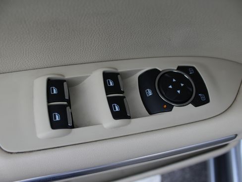 Used 2013 Lincoln MKZ Base image 29