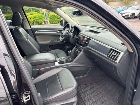 Used 2022 Volkswagen Atlas SEL R-Line AWD/4WD image 23