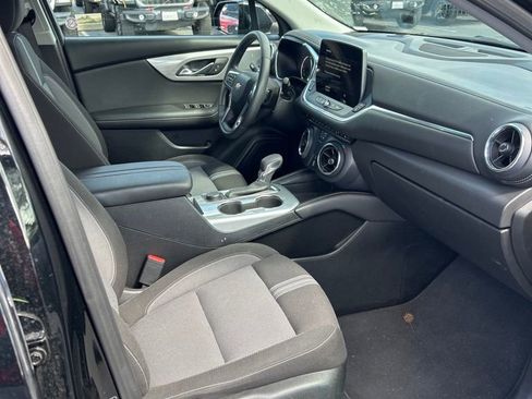 Used 2025 Chevrolet Blazer LT image 14