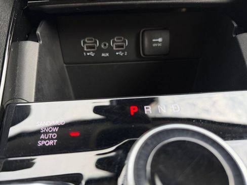 Used 2023 Jeep Grand Cherokee Limited AWD/4WD image 19