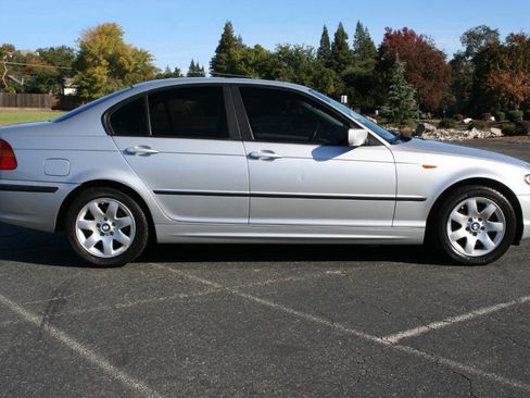 Used 2003 BMW 325i Sedan image 3