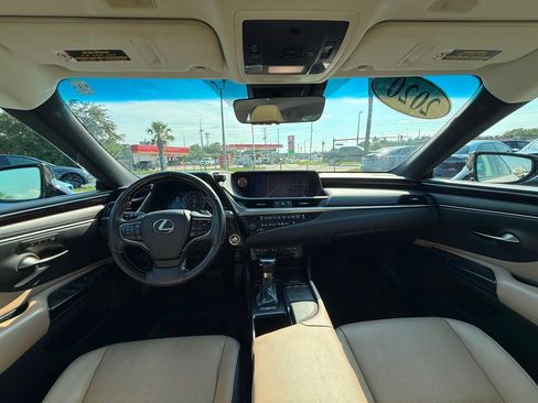 Used 2020 Lexus ES 350 w/ Premium Package FWD image 18