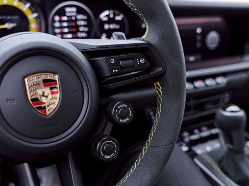 Used 2025 Porsche 911 GT3 RS RWD image 76